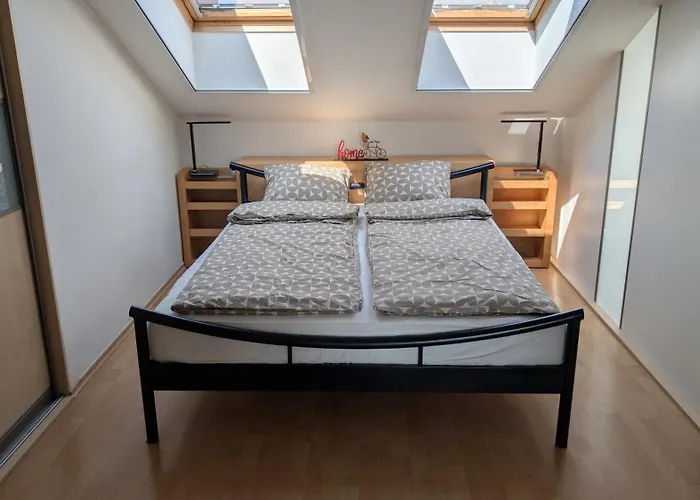 Malt & Monarch Διαμέρισμα *